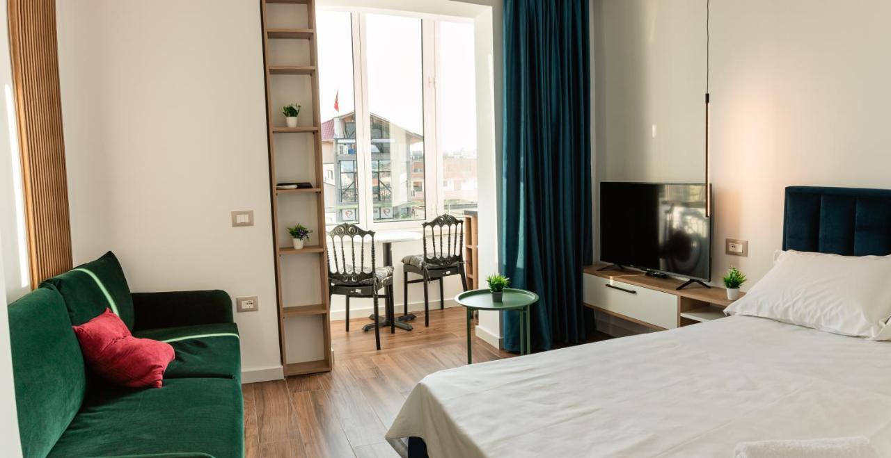 Prime Location Studio In Tirana Extérieur photo