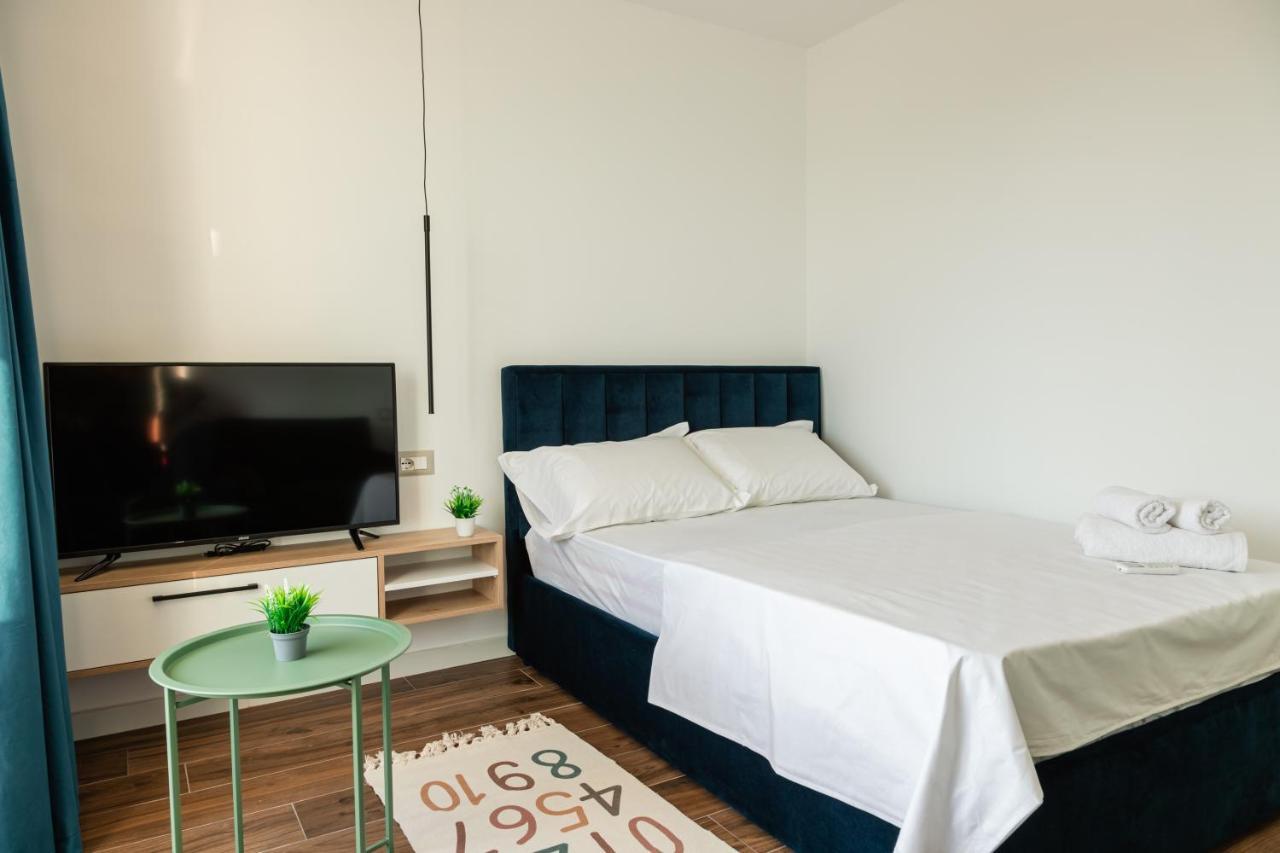 Prime Location Studio In Tirana Extérieur photo